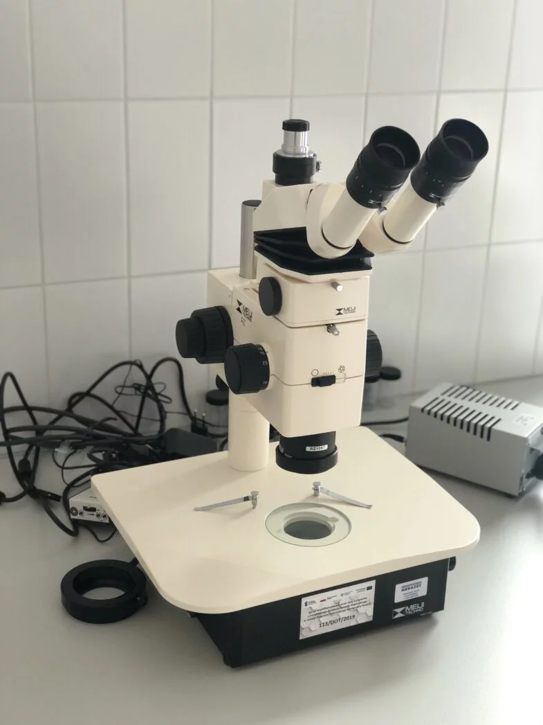 mikroskop biologiczny